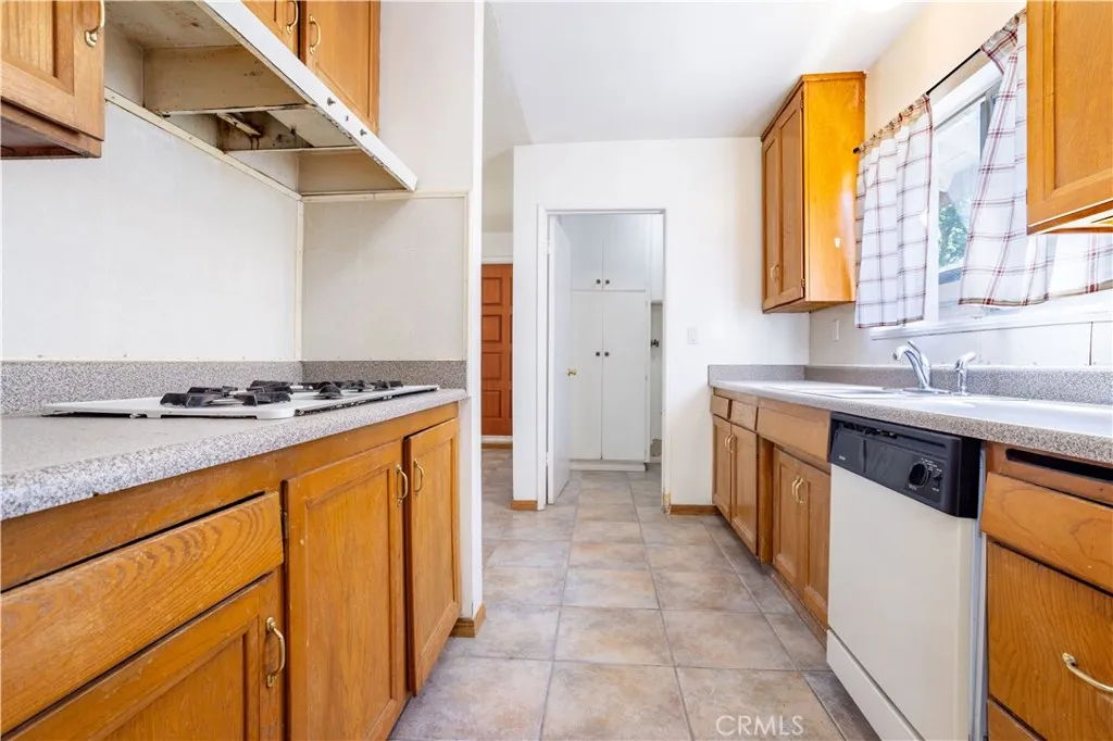 Additional image 8 of 10411 Andasol Avenue, Granada Hills, CA 91344