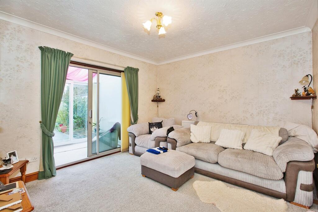Additional image 4 of Sandhurst Road, Yeovil