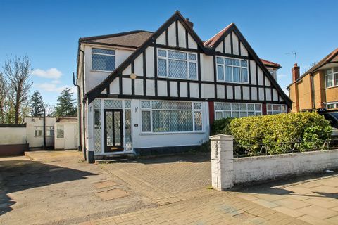 Cavendish Avenue, Harrow HA1