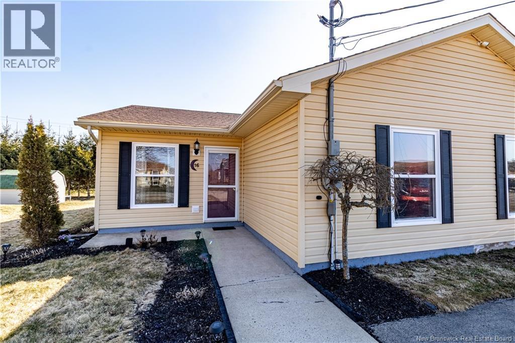 16 Imperial Drive