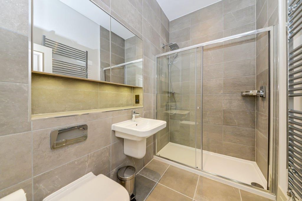 Additional image 9 of 6 bed detached house to rentClaremont Gardens, Norfolk Road, Edgbaston, Birmingham B15