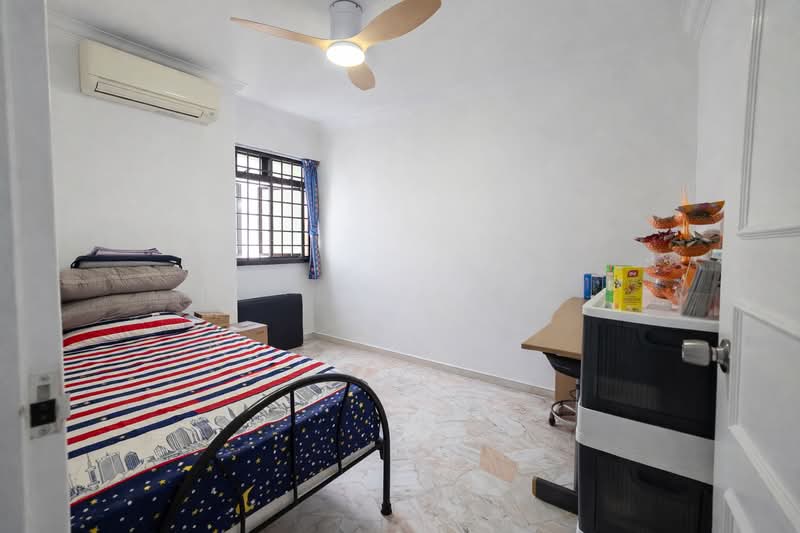681 Choa Chu Kang Crescent photo 3