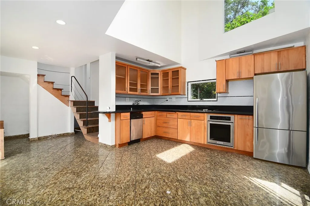 Additional image 25 of 3036 Surry Street, Los Angeles, CA 90027