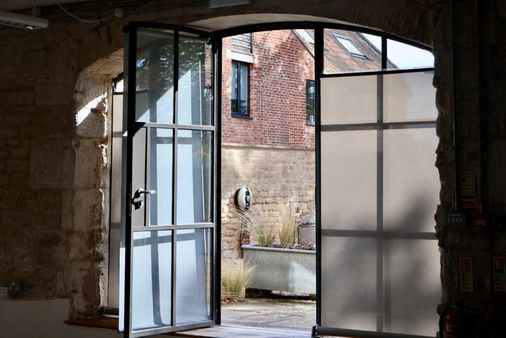 Brook Lane, BA14 photo 4