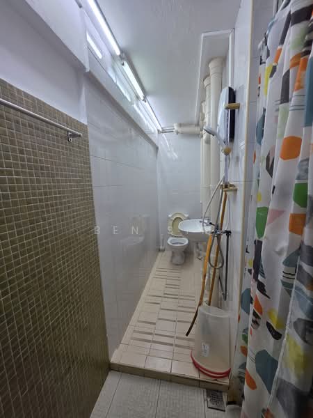 90 Commonwealth Drive photo 4
