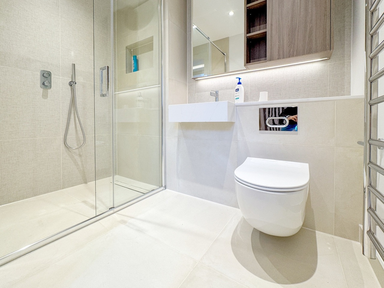 2 Bed Flat, Opus House, WC1X, N1 7GU photo 5