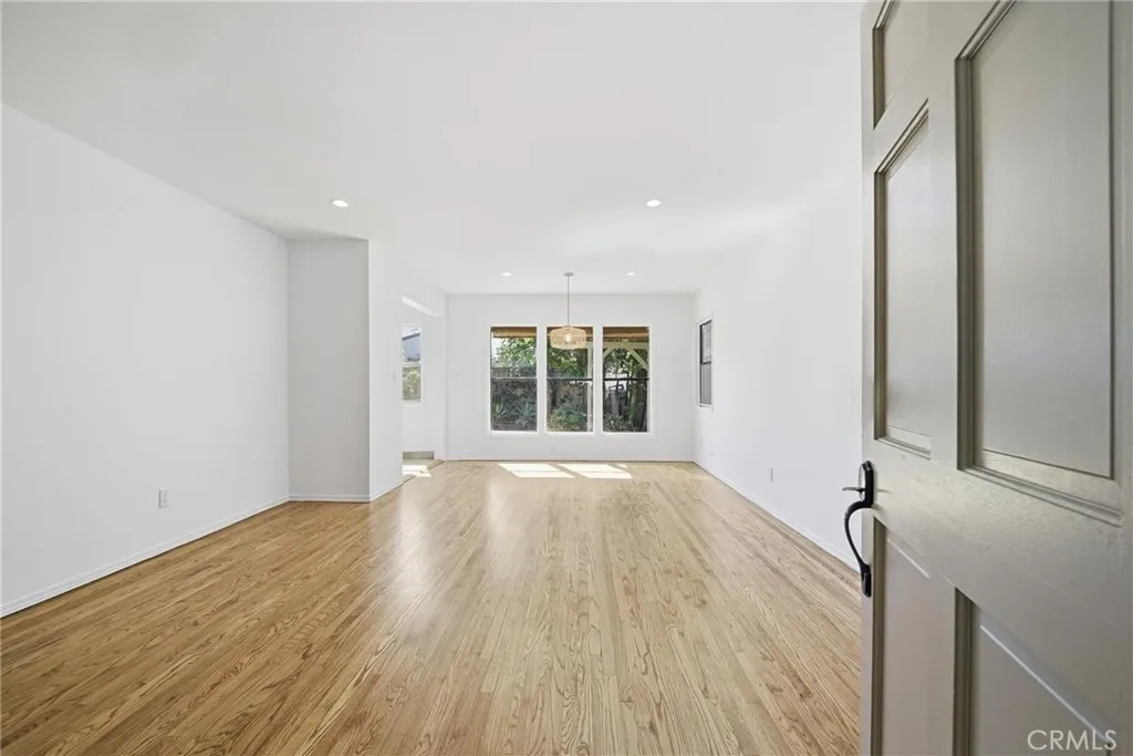 Additional image 32 of 18228 Keswick St, Reseda, CA 91335
