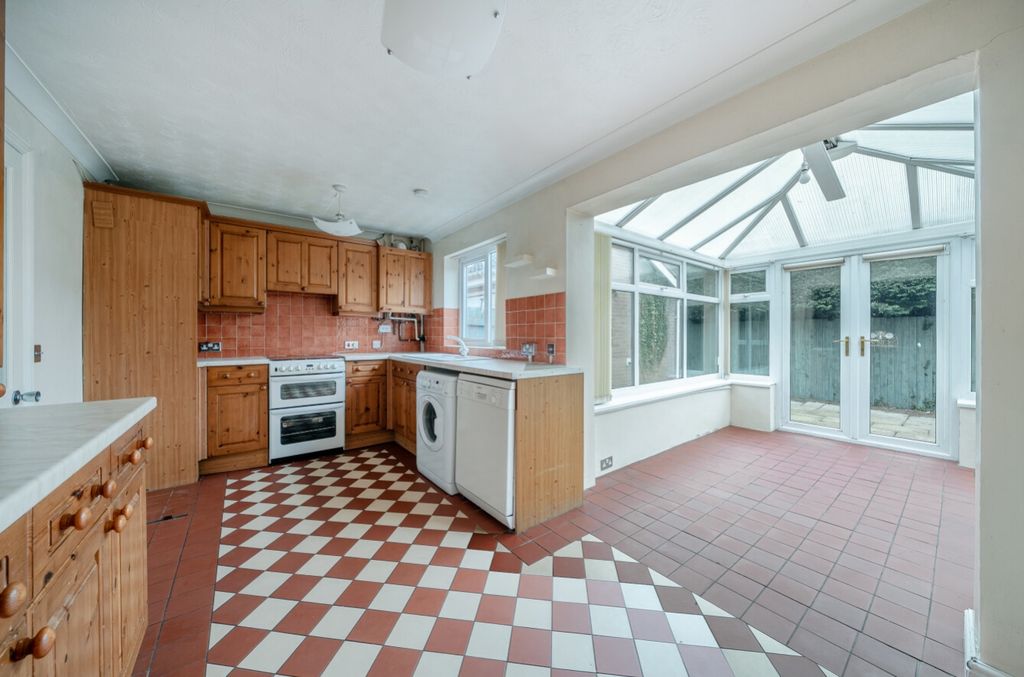 Additional image 2 of 3 bed detached house for saleDefender Drive, Grimsby, Lincolnshire DN37