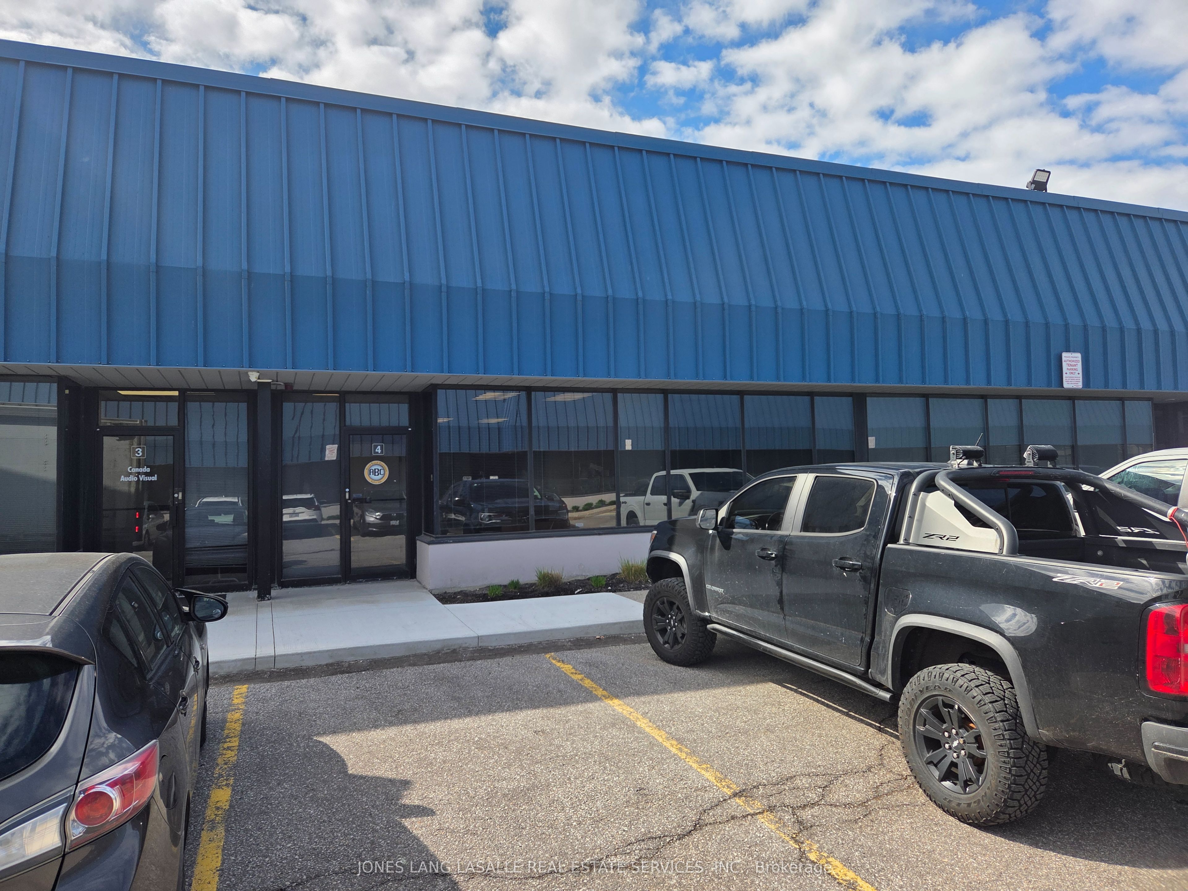 Unit 4-60 Ironside Crescent, Toronto, ON, M1X 1G4