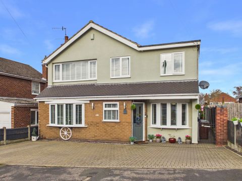 Bardfield Gardens, Rise Park, Nottingham NG5