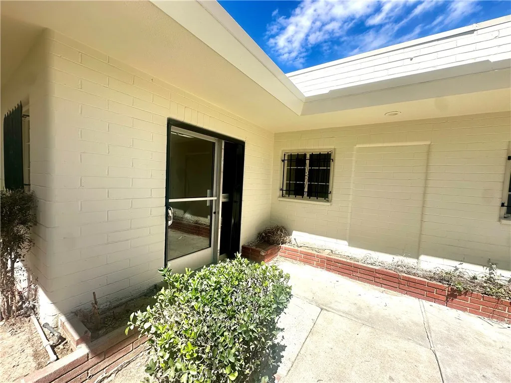 Additional image 27 of 815 S Main St, Corona, CA 92882