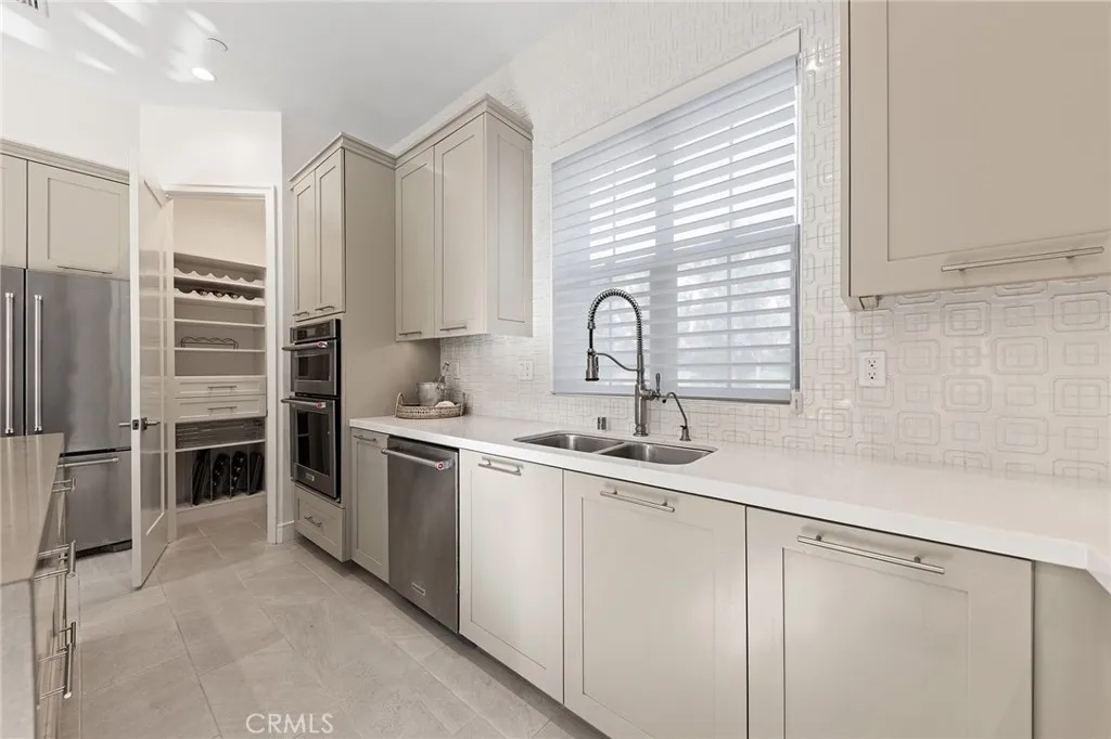 Additional image 22 of 117 Petunia, Irvine, CA 92618