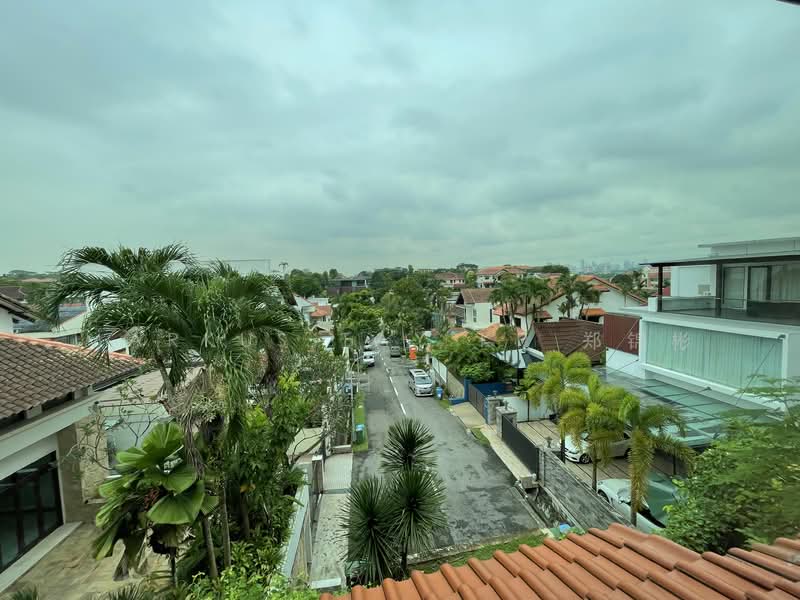 Vanda Drive photo 2