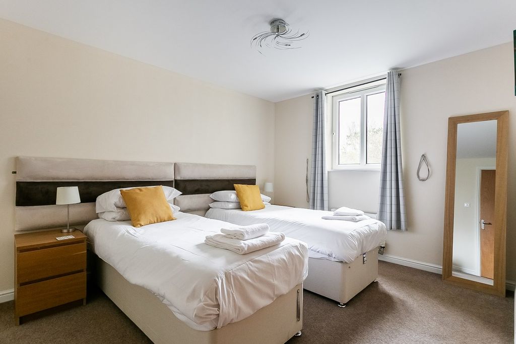 Additional image 13 of 2 bed flat for saleAllanfield Place, Edinburgh EH7