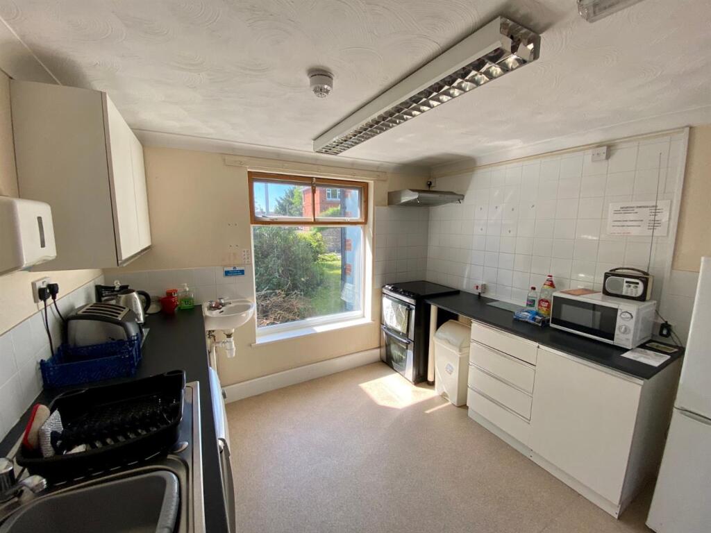 West Coker Road, Yeovil photo 2