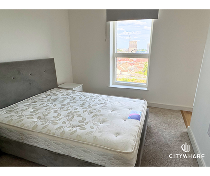 Flat, Accolade Avenue, Southall UB1, Studio to rent