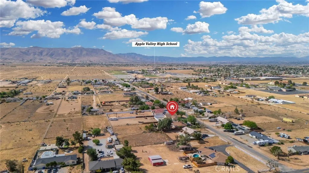 Additional image 3 of 12419 Pawnee Rd, Apple Valley, CA 92308