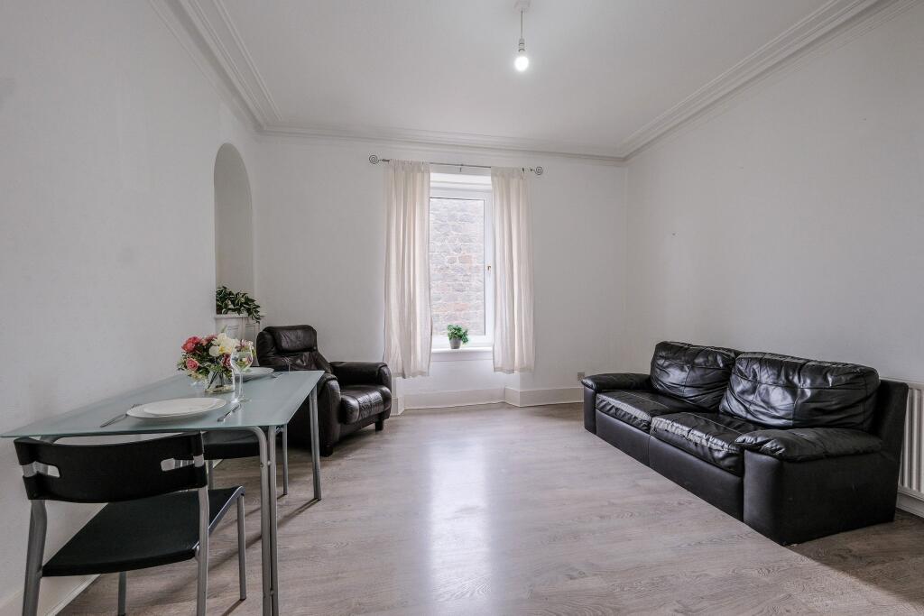 Claremont Place, Aberdeen photo 5