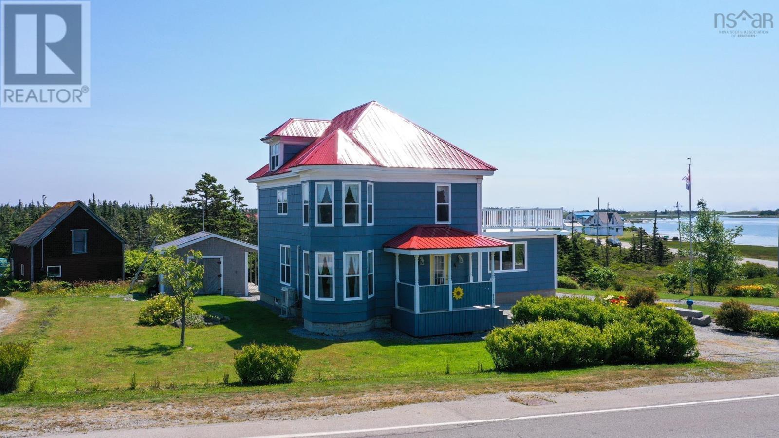 3009 Main Street