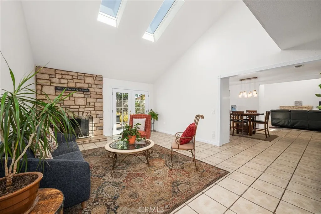 Additional image 14 of 590 N Espanita St, Orange, CA 92869