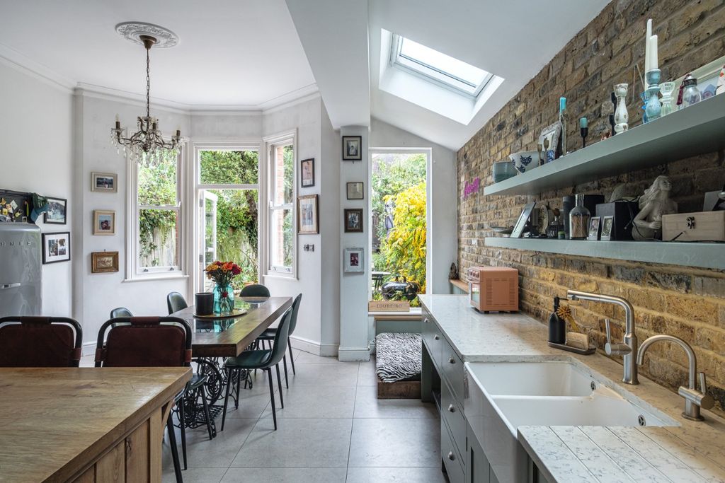 Additional image 8 of 3 bed terraced house for saleKings Road, Willesden, London NW10