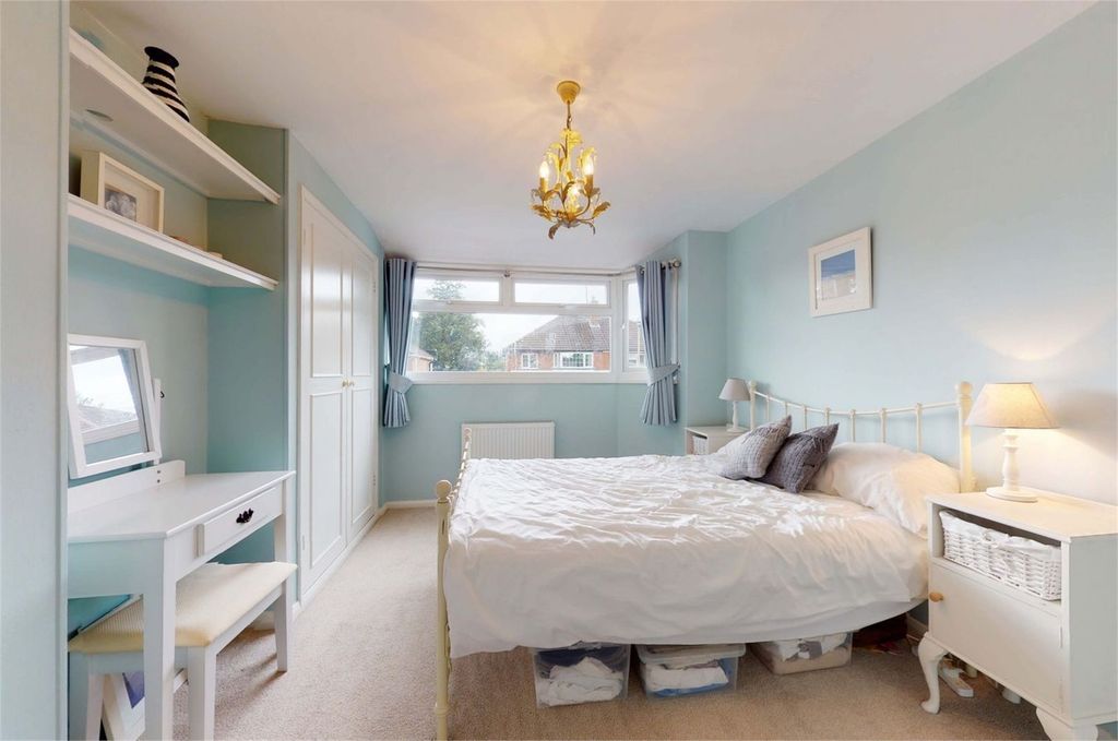 Additional image 11 of 4 bed semi-detached house to rentLinden Avenue, Prestbury, Cheltenham GL52