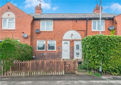 Wide Lane, Morley, Leeds, West Yorkshire LS27