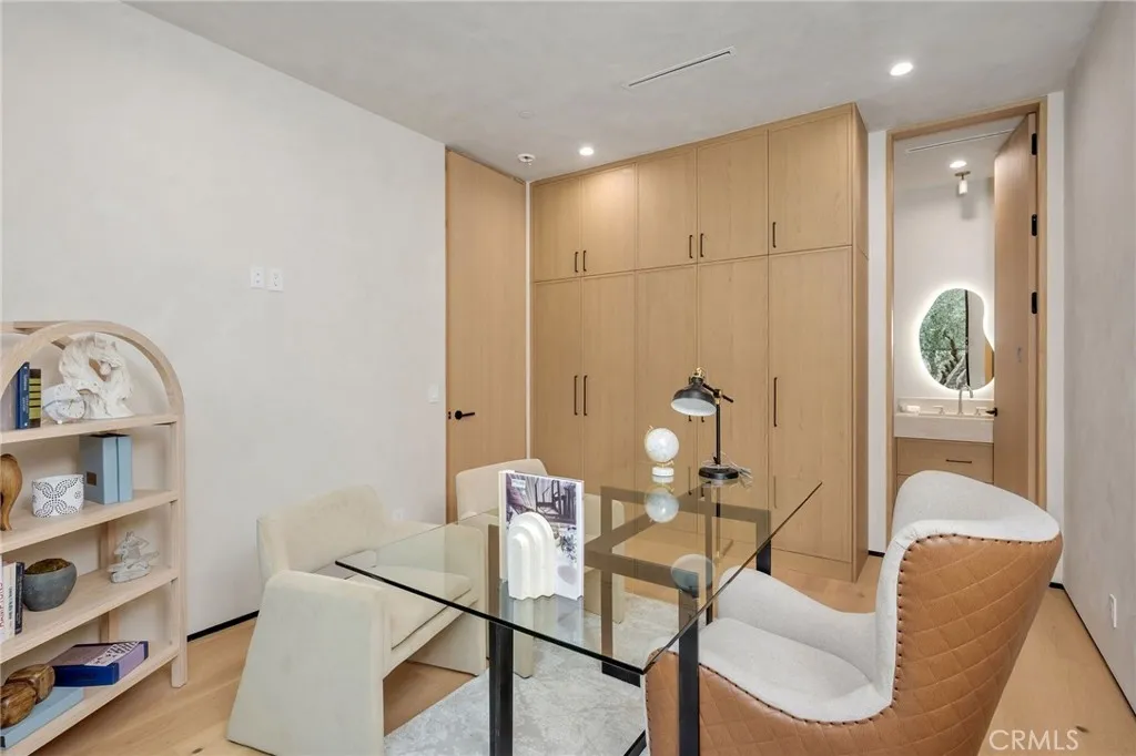 Additional image 104 of 15447 Huston St, Sherman Oaks, CA 91403
