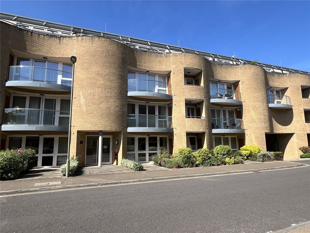 Additional image 13 of 2 bed flat for saleAlmansa Way, Lymington, Hampshire SO41