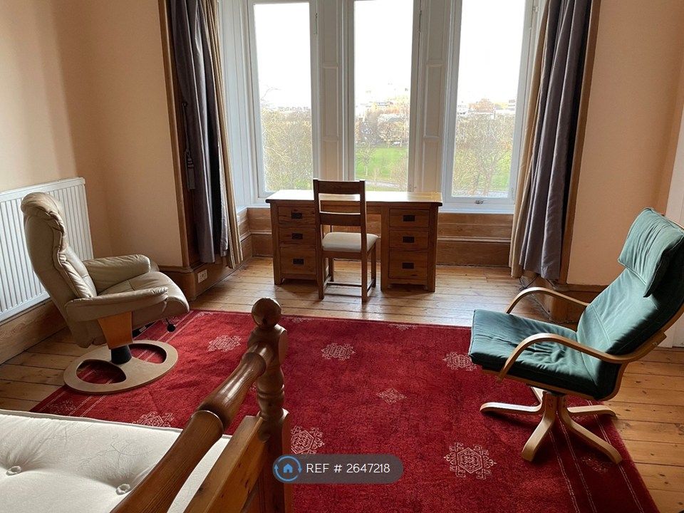 5 bed flat to rentWarrender Park Terrace, Edinburgh EH9 photo 5