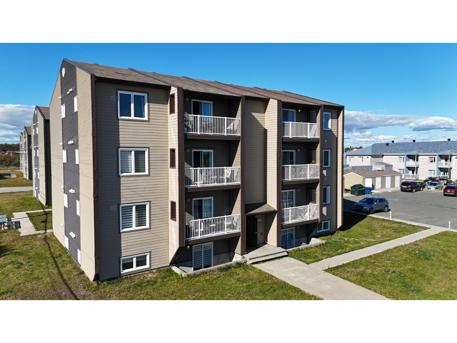 1058-1082 Rue de la Dérive