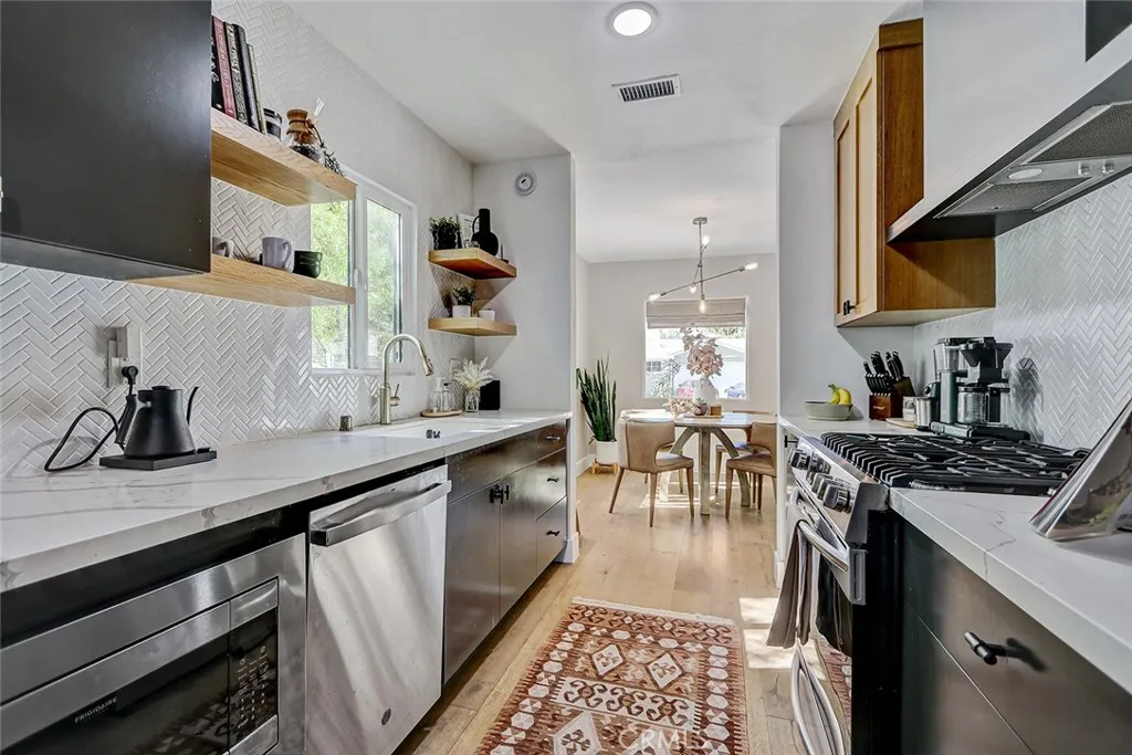 Additional image 12 of 11912 Mccune Ave, Los Angeles, CA 90066