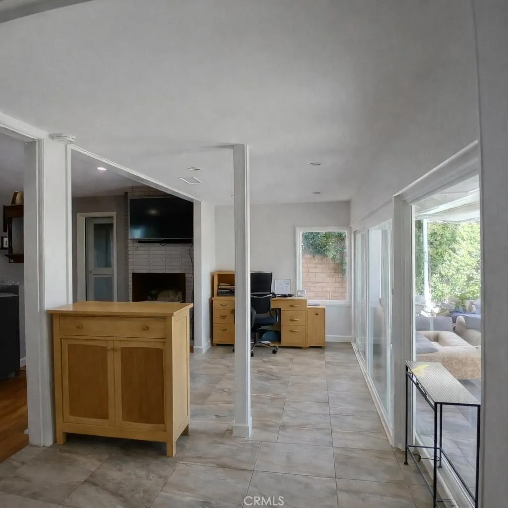 204 E Kelby St, Covina, CA 91723