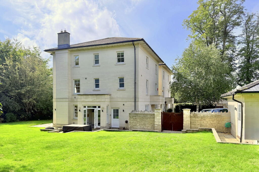 The Elms, Bath