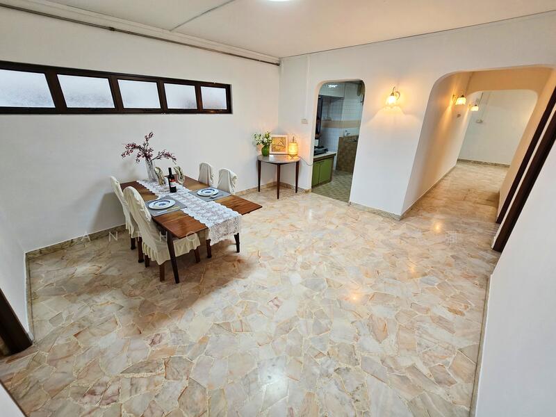 125 Bukit Batok Central