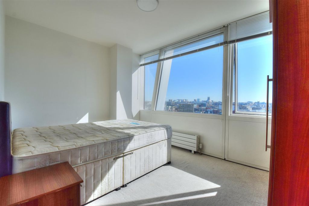 Additional image 11 of 2 bed flat to rent37 Strand Street, Liverpool L1