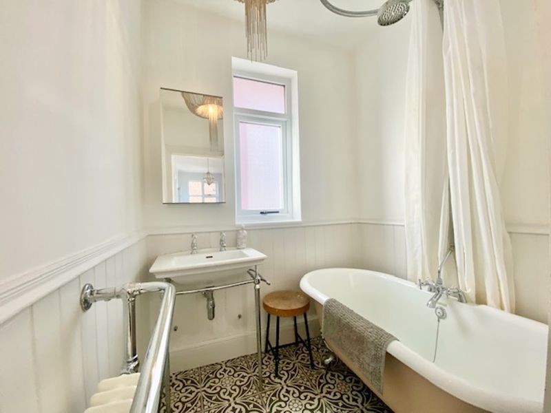 Additional image 17 of 4 bed property to rentBarrowby Road, Grantham NG31
