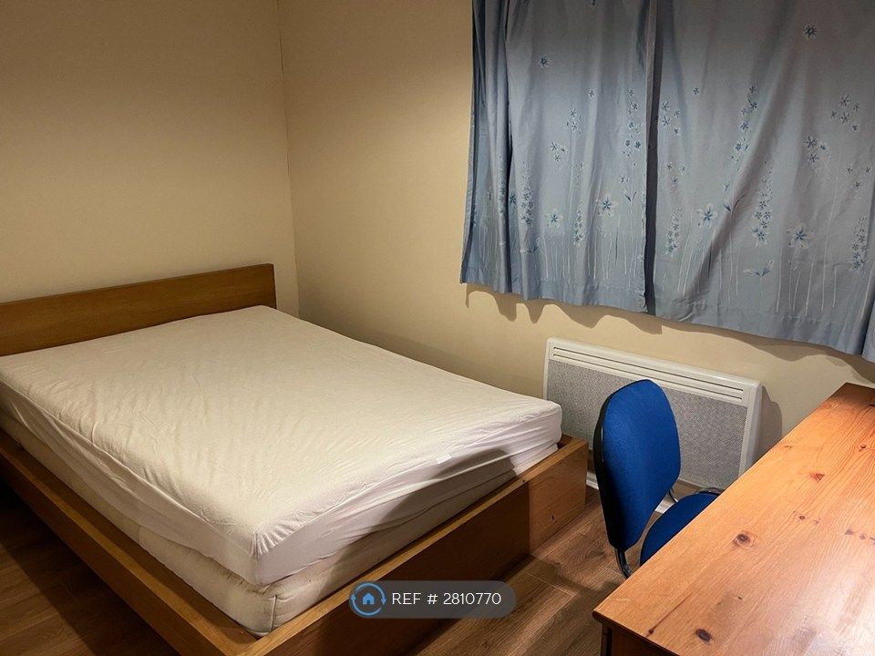 Additional image 5 of 2 bed terraced house to rentMillhouse Drive, Glasgow G20