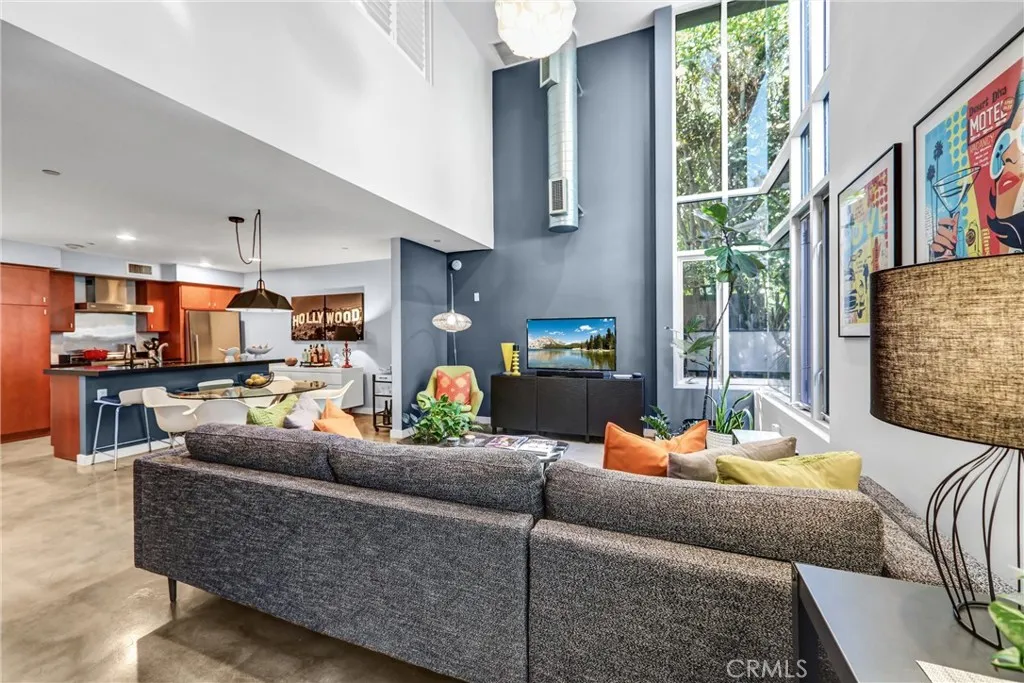 Additional image 7 of 1120 N El Centro Ave Unit 5, Los Angeles, CA 90038