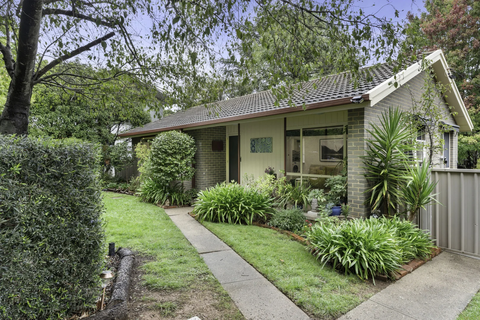 8 Harris Street, Hackett ACT 2602