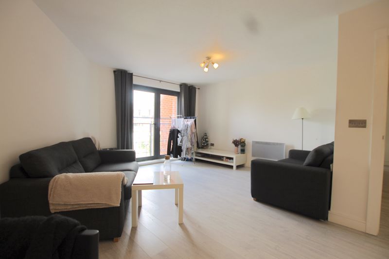 2 bed flat to rentGalleon Way, Cardiff CF10