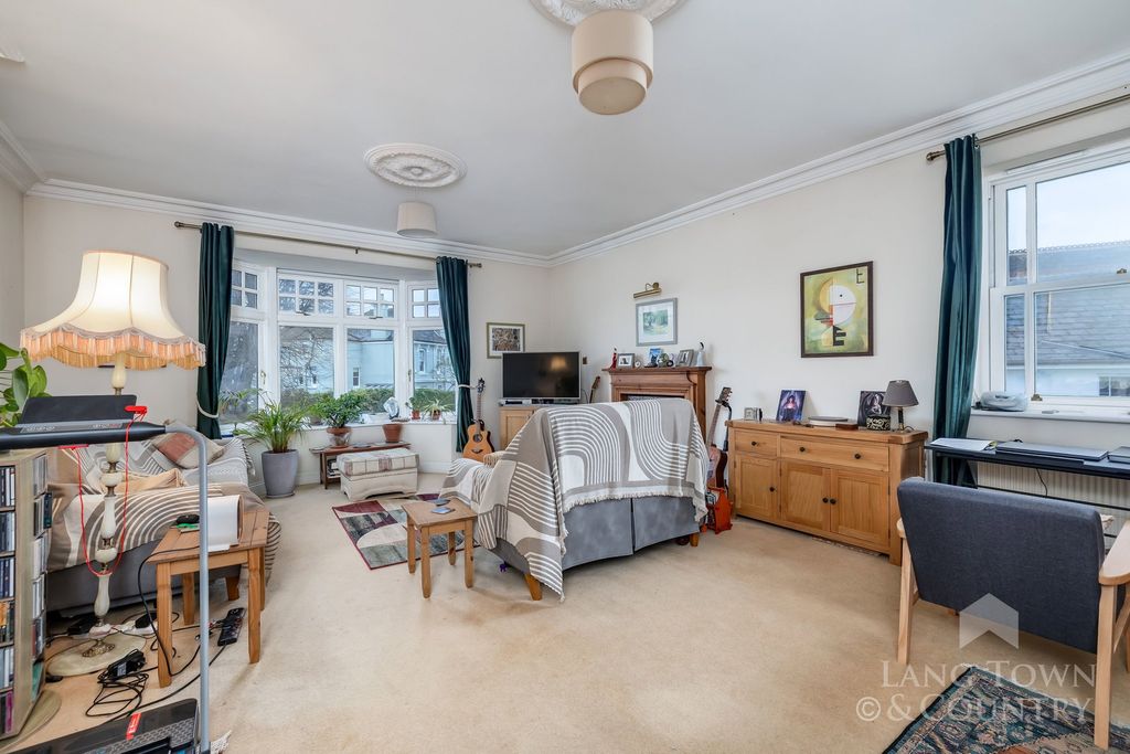 Additional image 4 of 3 bed flat for saleBainbridge Avenue, Hartley, Plymouth PL3