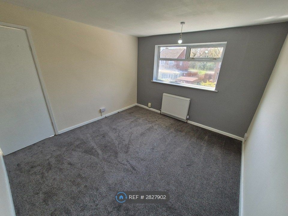 Additional image 7 of 3 bed semi-detached house to rentMeadow Road, Scunthorpe DN17