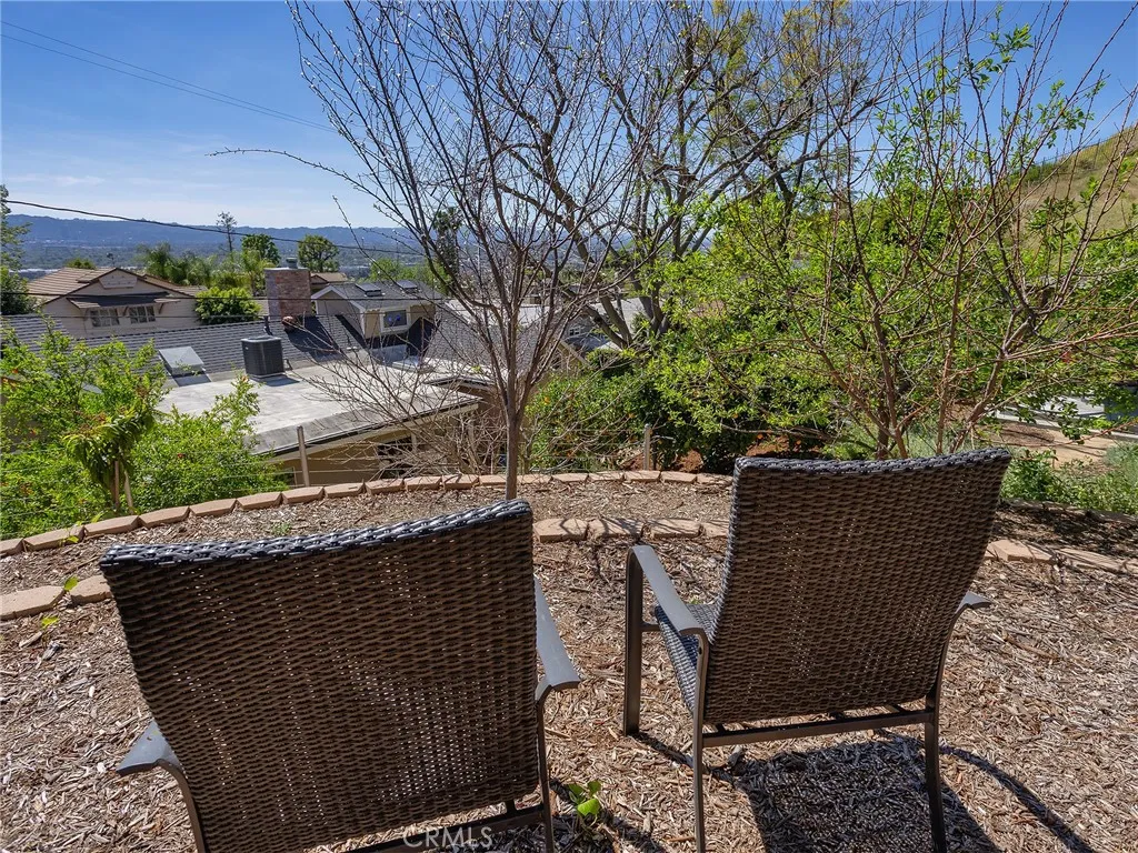 Additional image 56 of 1012 N Sunset Canyon Drive, Burbank, CA 91504
