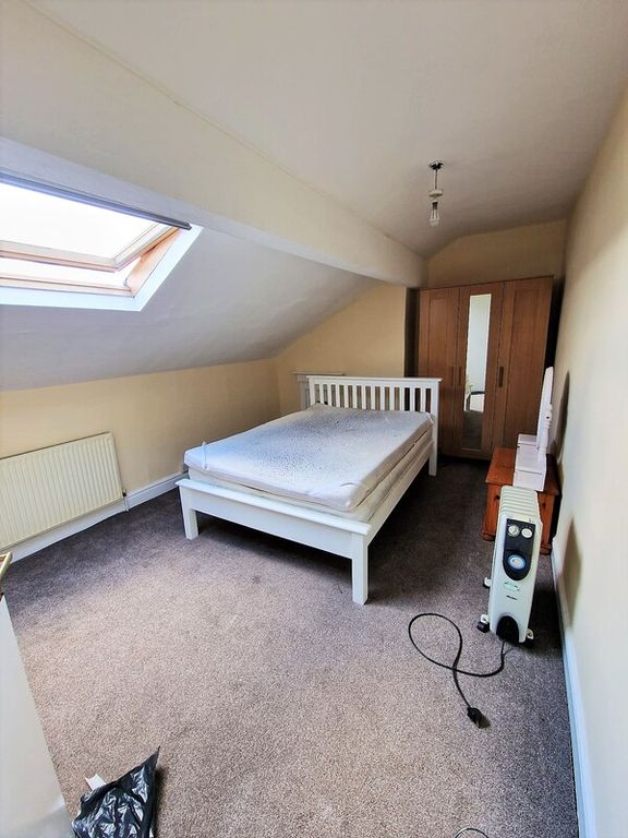 Additional image 7 of 5 bed shared accommodation to rentWhitehall Road, Wortley, Leeds LS12
