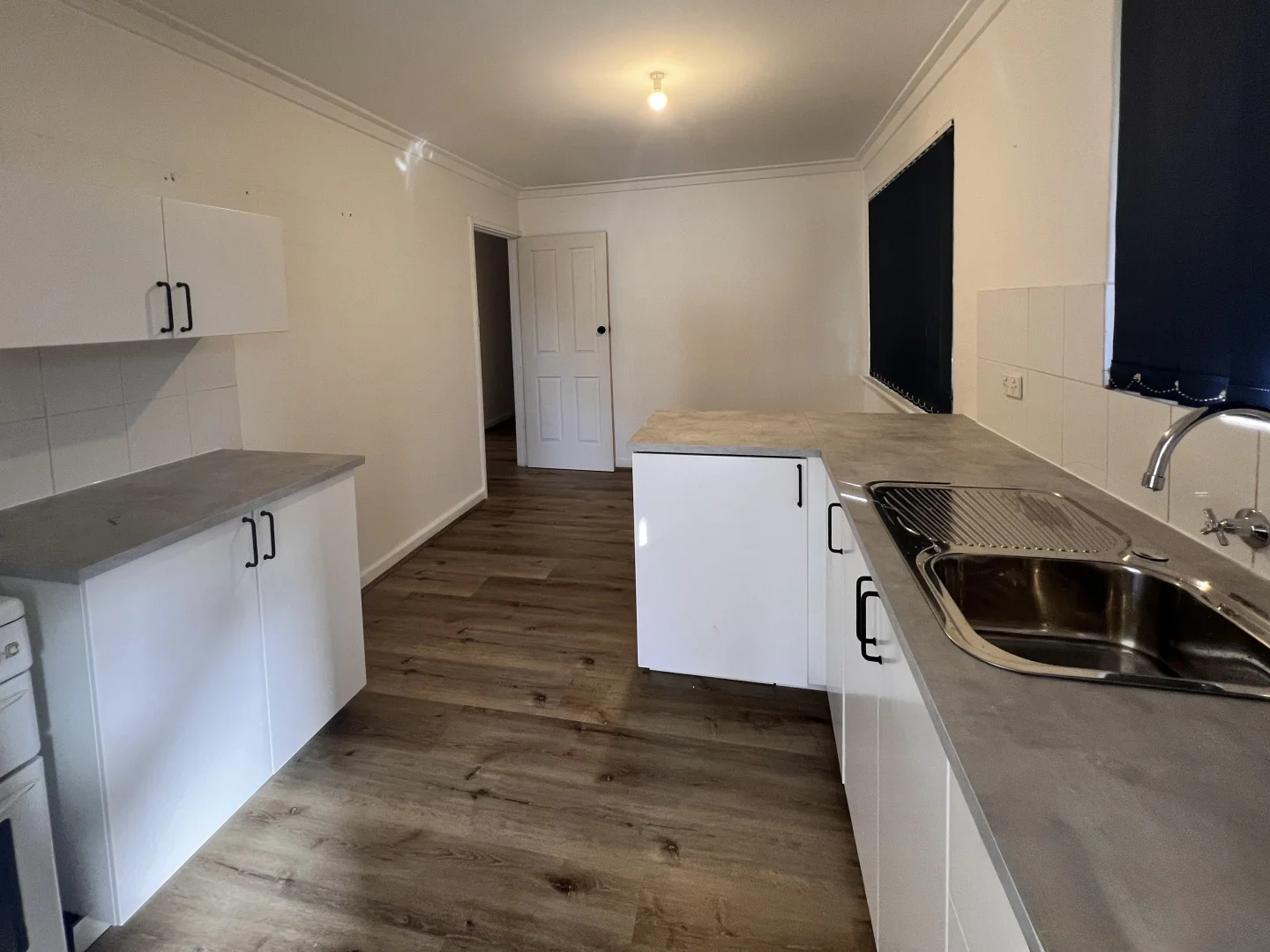 Additional image 3 of 42 Lantana Way, Camillo WA 6111