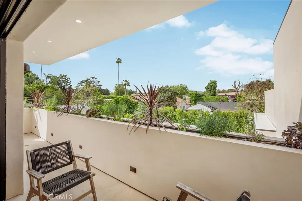 Additional image 136 of 15447 Huston St, Sherman Oaks, CA 91403