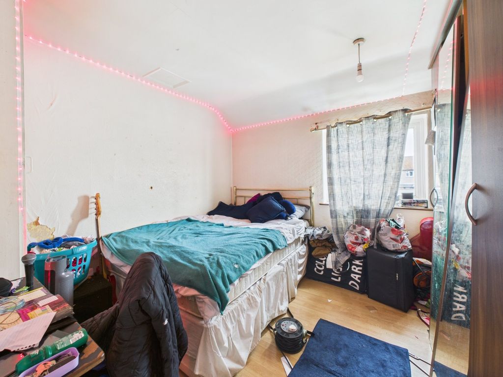 Additional image 9 of 3 bed terraced house for saleBeaumont Road, Slough, Berkshire SL2