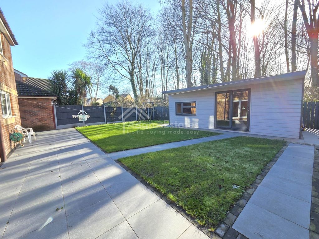 Additional image 19 of 4 bed detached house for saleOld Mill View, Dewsbury WF12
