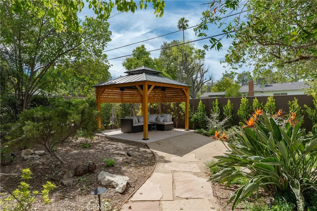 Additional image 88 of 5319 Penfield Avenue, Woodland Hills, CA 91364